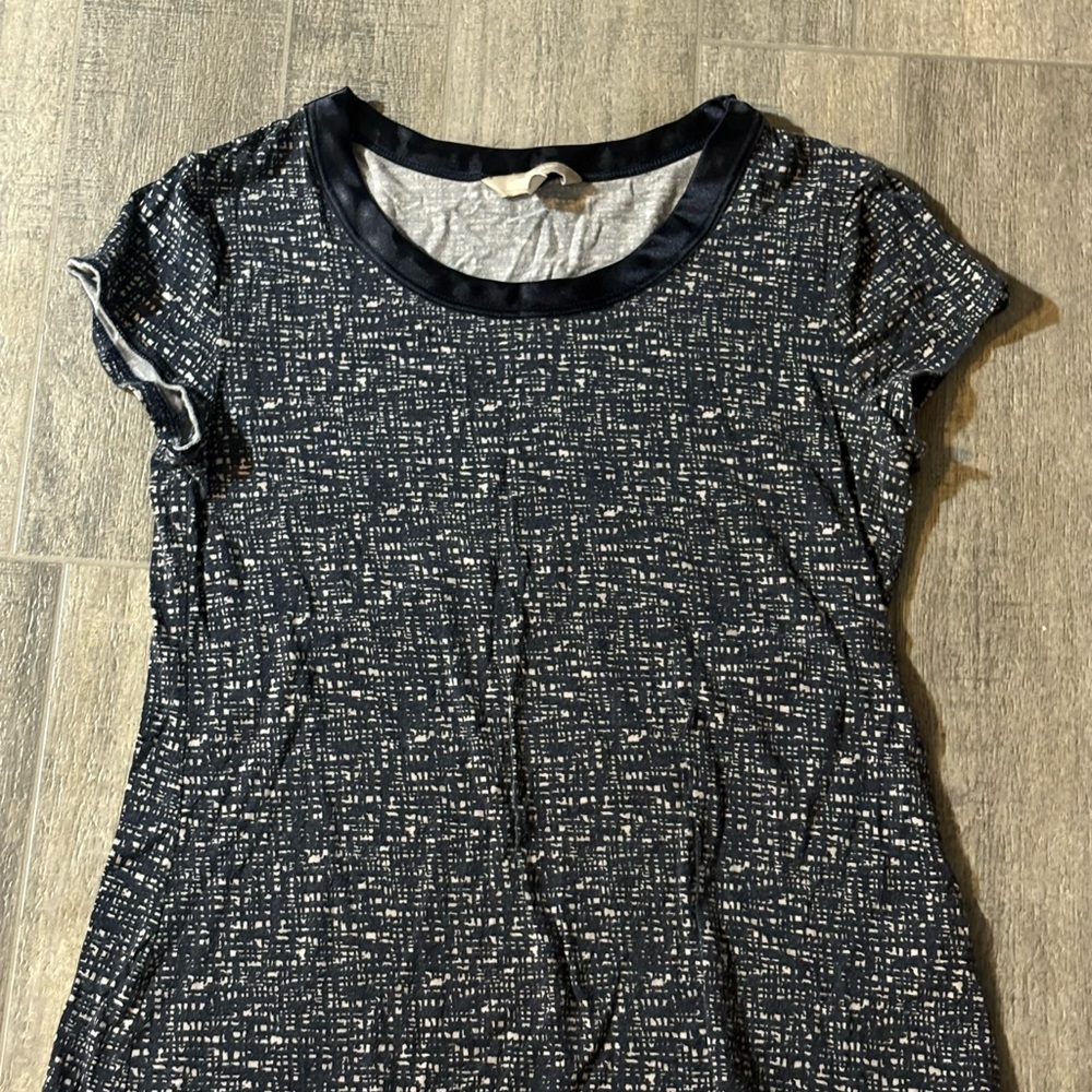 Banana Republic Navy and White Short Sleeve Tee